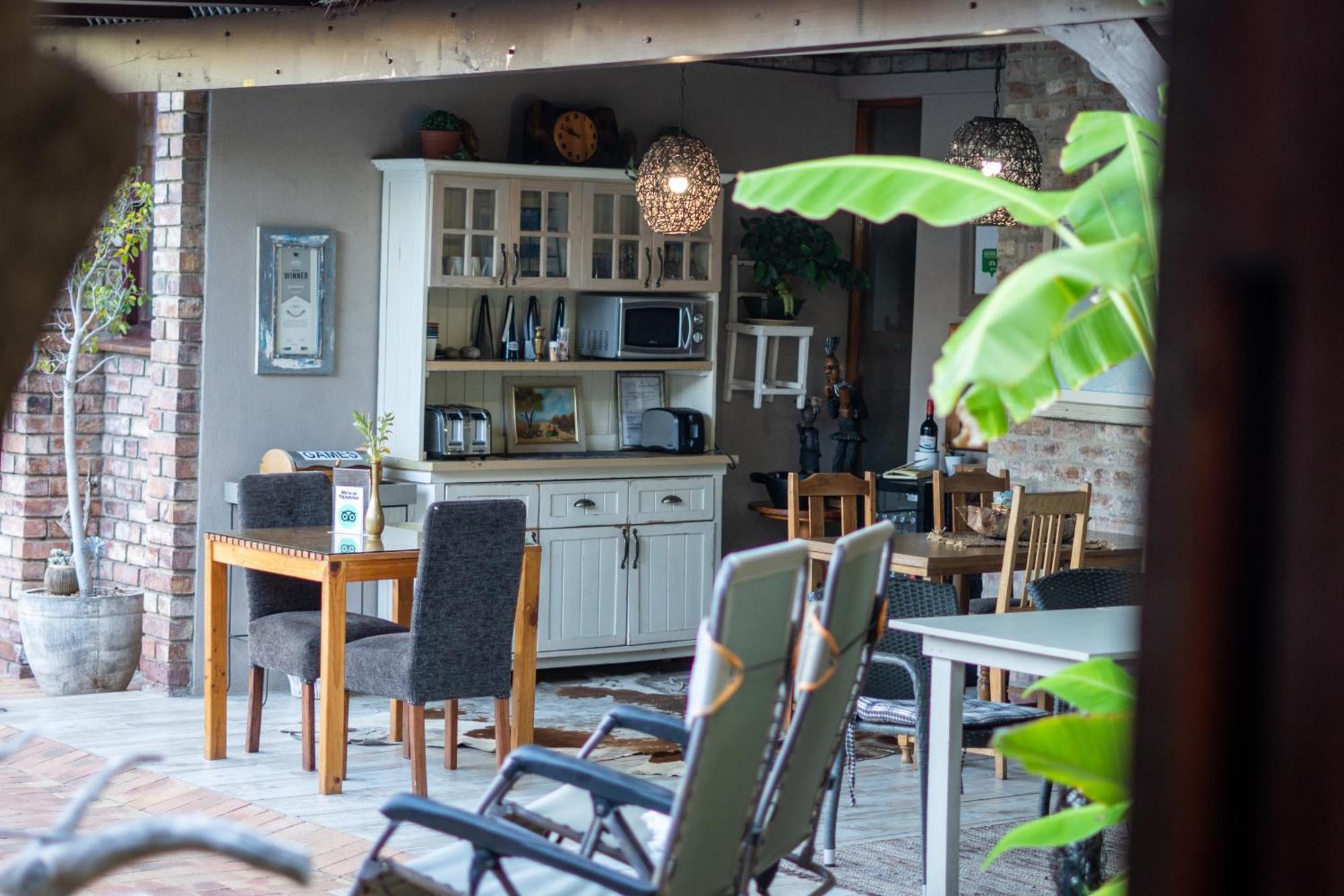 Earthbound Guest House Oudtshoorn Exterior foto