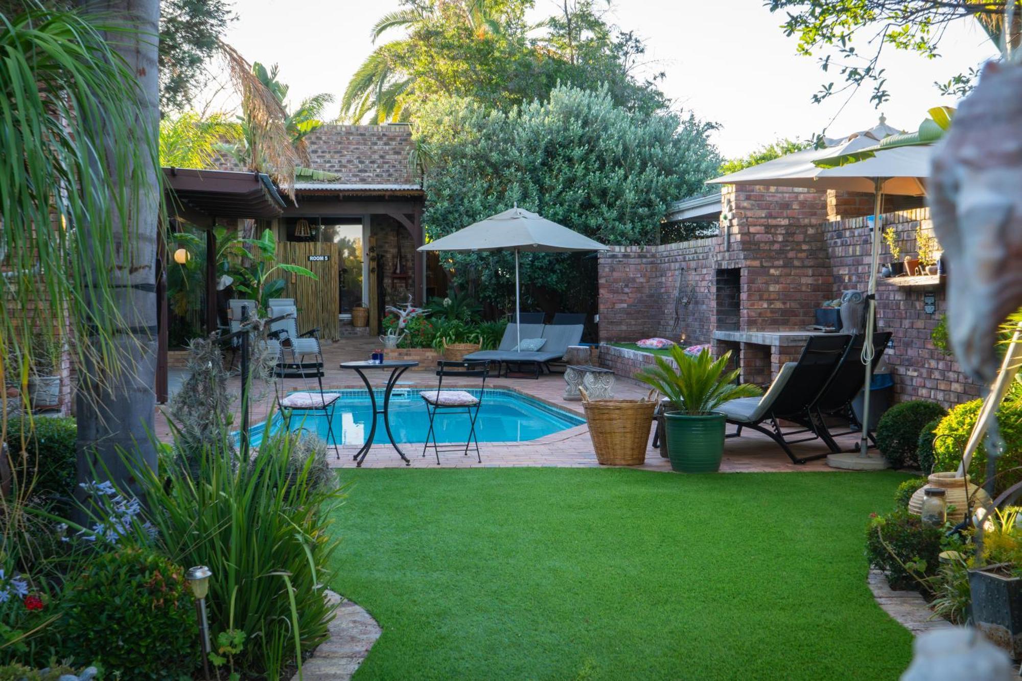 Earthbound Guest House Oudtshoorn Exterior foto