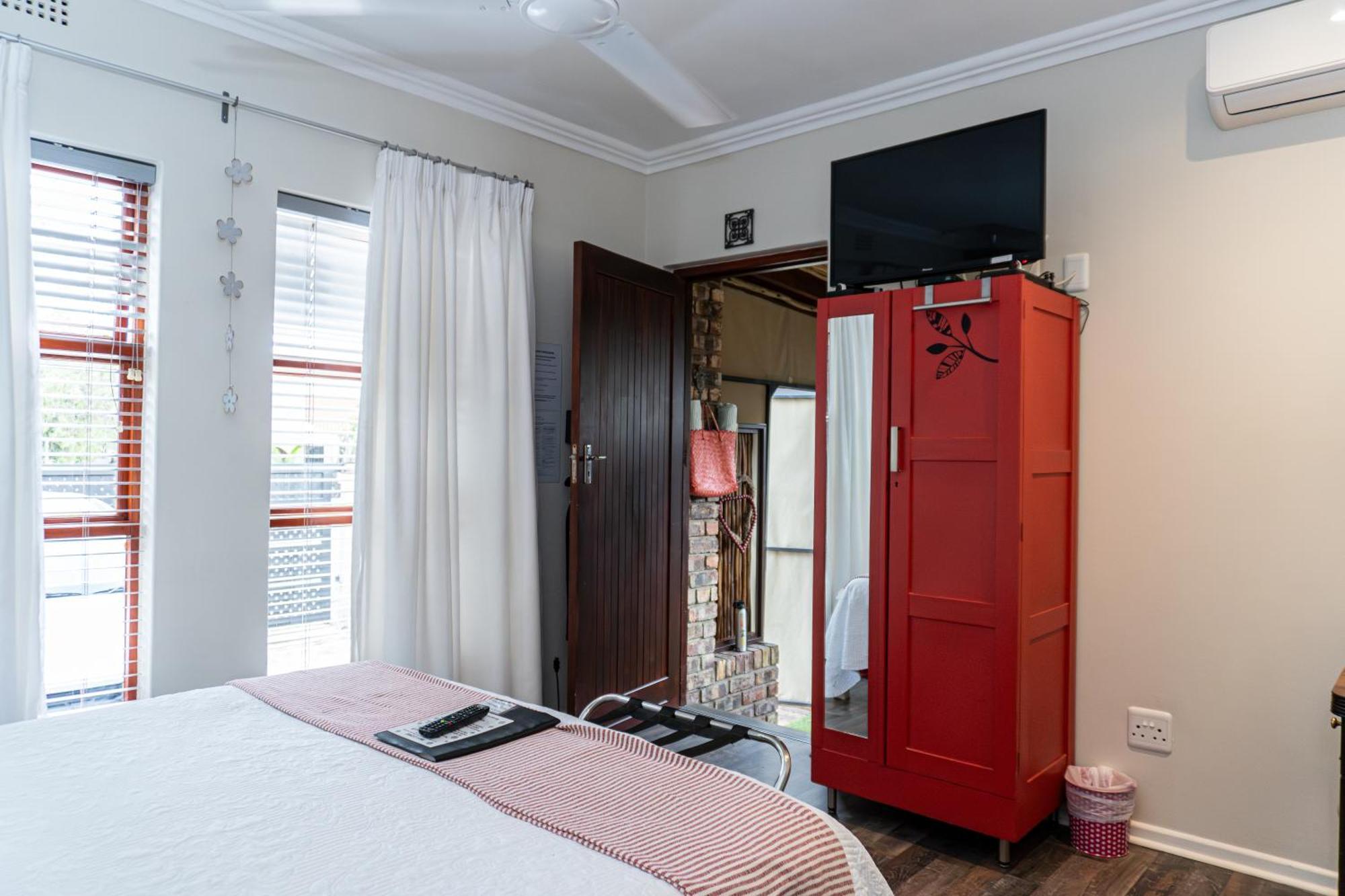 Earthbound Guest House Oudtshoorn Exterior foto